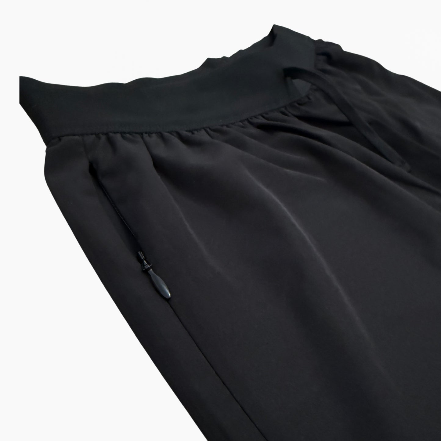 VAZI Shorts